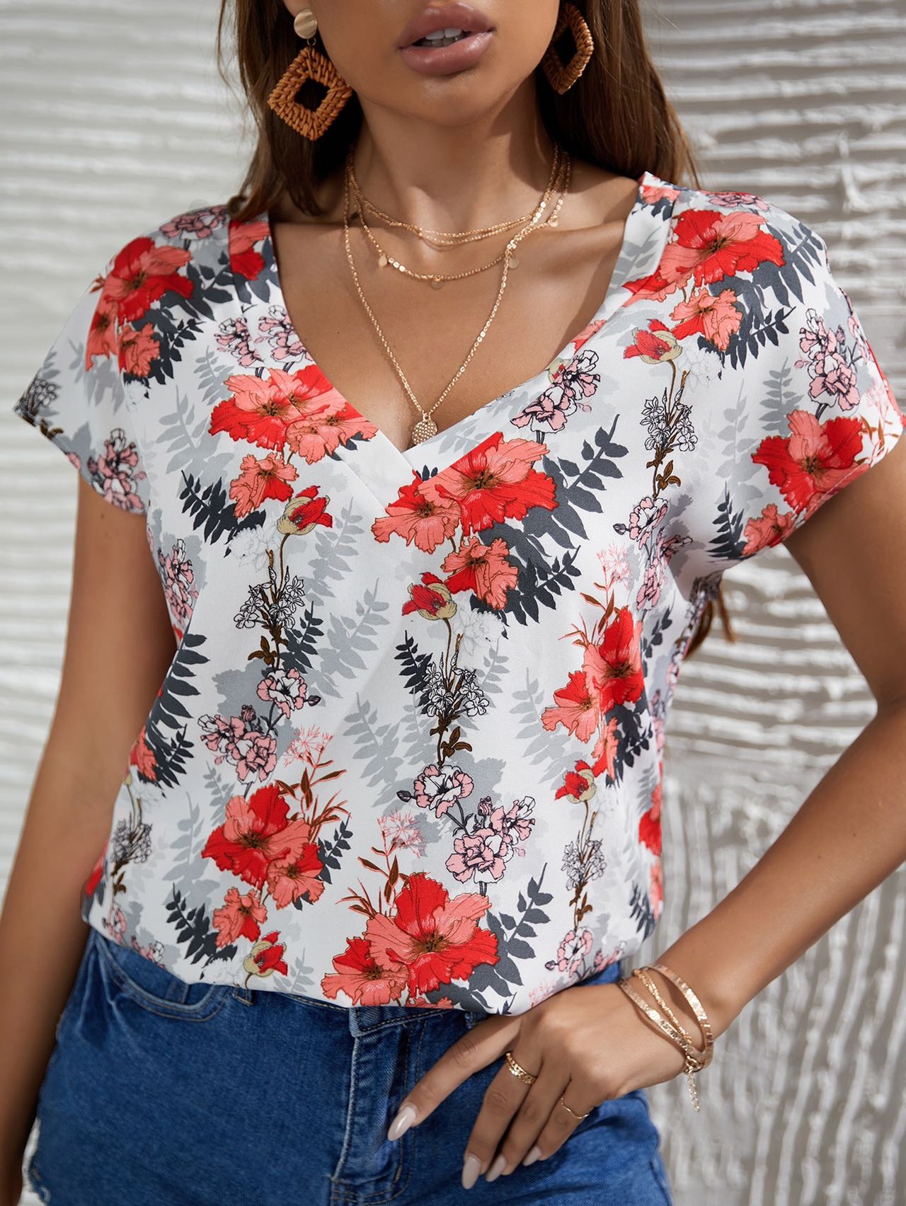 Elegant Loose T-shirt Ladies V Neck Short Sleeve Tops New Summer Women's Clothes Casual Pullover Print Tees Ethnic Women T Shirt